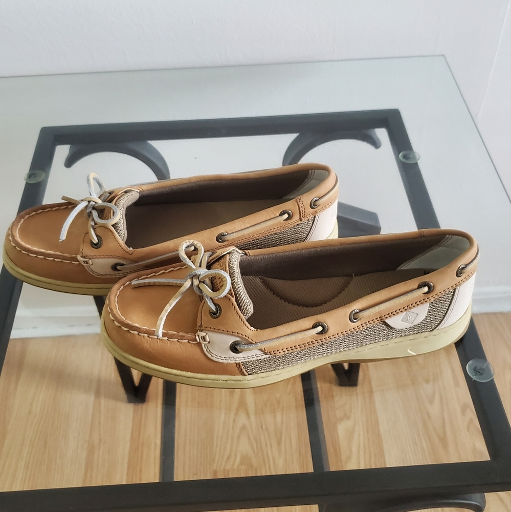 Sperry top-sider boat shoes